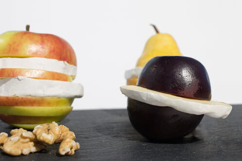Opskrift på grillfrugt med Camembert